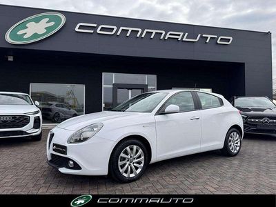 Usata Alfa Romeo Giulietta Business 120 CV (88 kW) 2016 Bianco Utilitaria