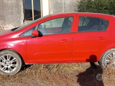 Usata Opel Corsa 75 CV (55 kW) 2007 Rosso Utilitaria