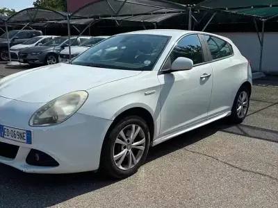 Usata Alfa Romeo Giulietta 170 CV (125 kW) 2010 Bianco Utilitaria