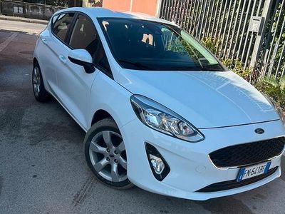 Usata Ford Fiesta 86 CV (63 kW) 2018 Bianco Utilitaria