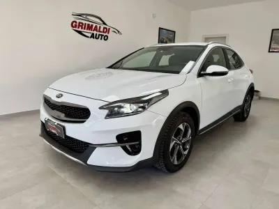 Usata Kia XCeed 136 CV (100 kW) 2021 Bianco SUV
