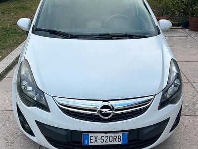 Usata Opel Corsa Edition 86 CV (63 kW) 2014 Bianco Utilitaria