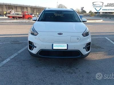 Usata Kia e-Niro 100 kW (136 CV) 2021 Bianco SUV