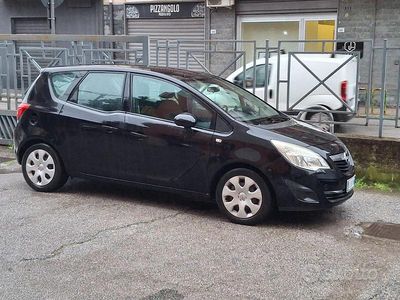 Usata Opel Meriva 95 CV (69 kW) 2012 Nero Monovolume