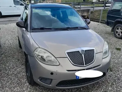Gebraucht Lancia Ypsilon 75 PS (55 kW) 2010 Kleinwagen