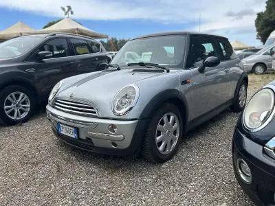 Usata Mini One D 75 CV (55 kW) 2004 Argento Utilitaria