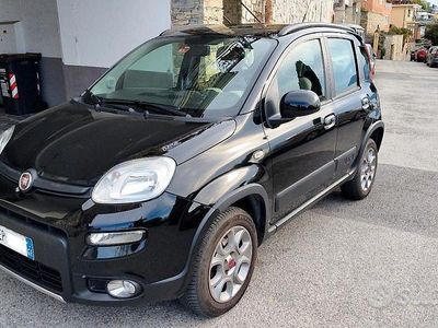 Usata Fiat Panda 4x4 75 CV (55 kW) 2012 Nero Utilitaria