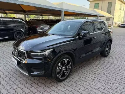 Usata Volvo XC40 Inscription 129 CV (94 kW) 2022 Nero / metallizzato SUV