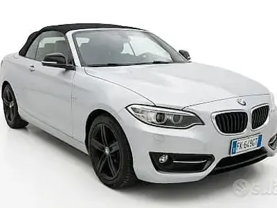 Usata BMW 218 Sport Line 150 CV (110 kW) 2017 Grigio Cabrio