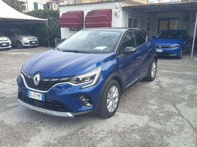 Usata Renault Captur Intens 143 CV (105 kW) 2021 Blu SUV