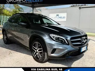 Usata Mercedes GLA200 136 CV (100 kW) 2016 Grigio SUV