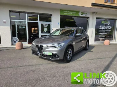 Usata Alfa Romeo Stelvio Business 179 CV (131 kW) 2017 Grigio SUV