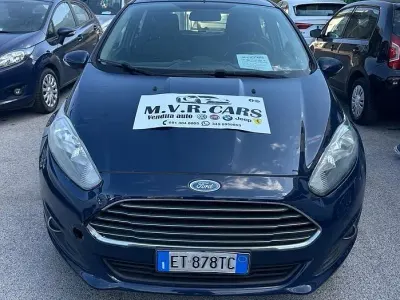 Usata Ford Fiesta 75 CV (55 kW) 2014 Blu Utilitaria
