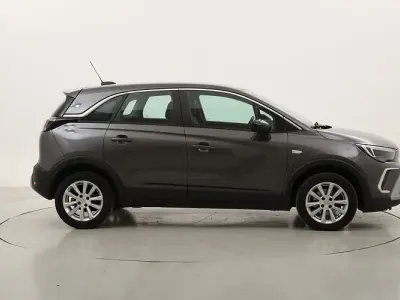 Usado Opel Crossland Elegance 120 CV (88 kW) 2022 SUV