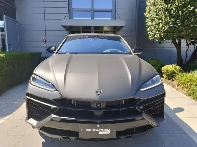 Usata Lamborghini Urus 799 CV (587 kW) 2025 Grigio SUV