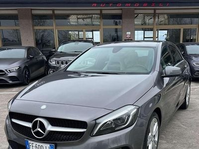 Usata Mercedes A180 Premium 109 CV (80 kW) 2016 Grigio Berlina