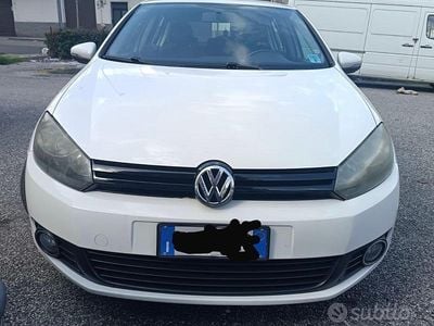 Usata VW Golf VII 105 CV (77 kW) 2013 Bianco Berlina