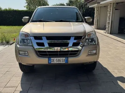 Usata Isuzu D-Max 131 CV (96 kW) 2007 SUV