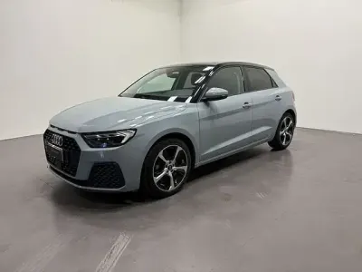 Usata Audi A1 Sportback Ambiente 150 CV (110 kW) 2023 Grigio freccia perlato/nero mi Utilitaria