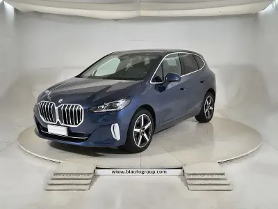 Usata BMW 218 Active Tourer Luxury Line 150 CV (110 kW) 2024 Blu/azzurro Monovolume