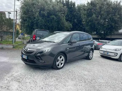 Usata Opel Zafira Tourer Cosmo 136 CV (100 kW) 2014 Grigio Monovolume