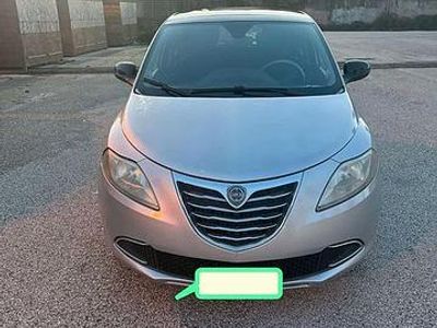 Usata Lancia Ypsilon 95 CV (69 kW) 2012 Grigio Utilitaria