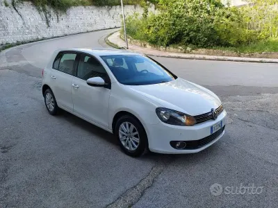Usata VW Golf VII 105 CV (77 kW) 2012 Berlina