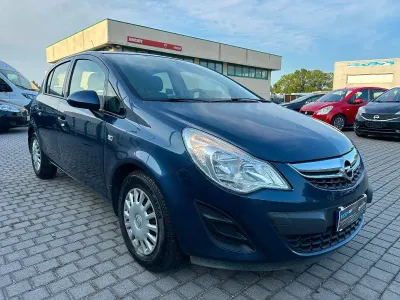 Usata Opel Corsa Cosmo 54 CV (39 kW) 2012 Blu Utilitaria
