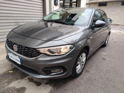 usata Fiat Tipo 1.3 Mjt 4-PORTE 95cv Lounge