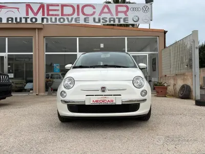 Begagnad Fiat 500 Lounge 69 HK (50 kW) 2011 Vit Sedan