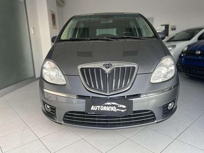 Usata Lancia Musa 77 CV (56 kW) 2009 Grigio Monovolume