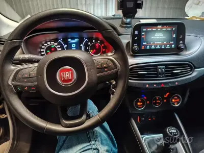 Usata Fiat Tipo Lounge 120 CV (88 kW) 2017 Grigio Station wagon