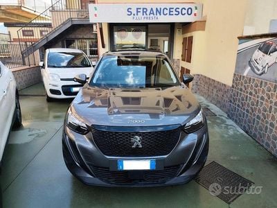 Usata Peugeot 2008 Business-Line 110 CV (80 kW) 2021 Grigio SUV