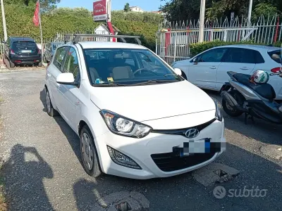 Usata Hyundai i20 Classic 85 CV (62 kW) 2014 Bianco Utilitaria