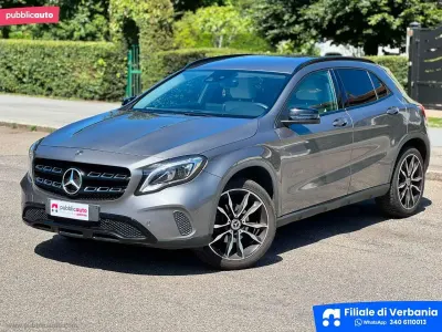 Usata Mercedes GLA200 156 CV (114 kW) 2020 Nero SUV
