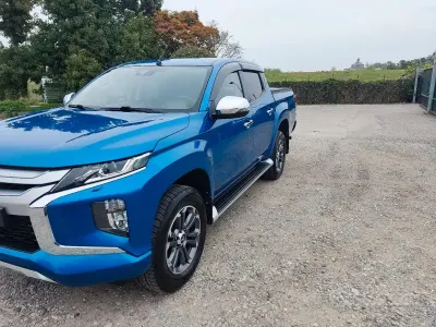 Usata Mitsubishi L200