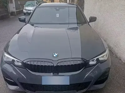 Usata BMW 318 150 CV (110 kW) 2020 Grigio Station wagon