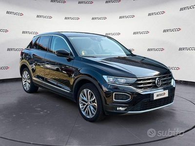 Usata VW T-Roc Advance 150 CV (110 kW) 2018 Nero SUV