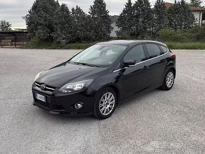 Usata Ford Focus 115 CV (84 kW) 2011 Nero Berlina