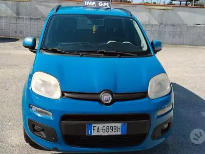 Usata Fiat Panda 85 CV (62 kW) 2013 Bluazzurro Utilitaria