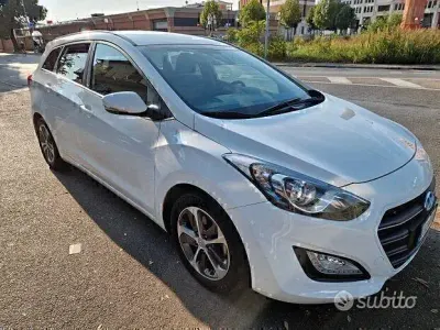 Usata Hyundai i30 110 CV (80 kW) 2016 Bianco Station wagon