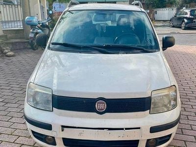 Usata Fiat Panda Dynamic 69 CV (50 kW) 2012 Bianco Utilitaria