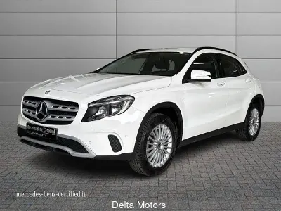 Usata Mercedes GLA200 Executive 136 CV (100 kW) 2018 Bianco SUV