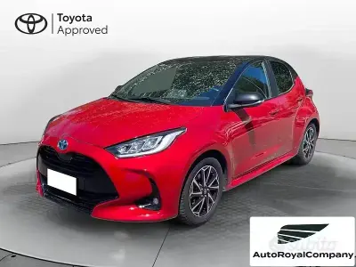 Brugt Toyota Yaris Hybrid Style 115 HK (84 kW) 2023 Rød Sedan