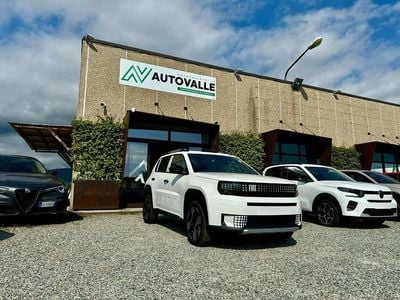 Nuova Fiat Panda Icon 101 CV (74 kW) 2025 Giallo Utilitaria