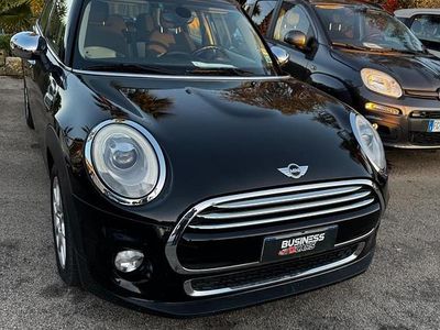 Usata Mini One D Business 115 CV (84 kW) 2015 Nero Utilitaria