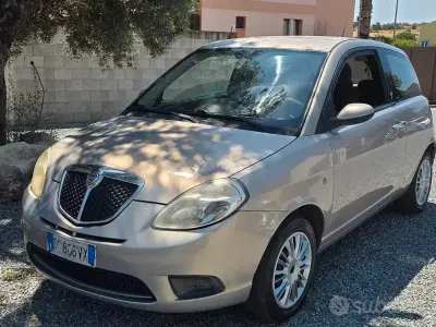 Usata Lancia Ypsilon 60 CV (44 kW) 2009 Grigio Utilitaria