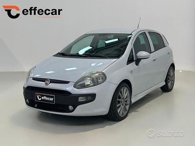 Usata Fiat Punto Evo Dynamic 105 CV (77 kW) 2010 Bianco Utilitaria