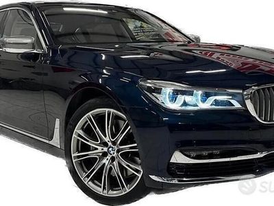 Usata BMW 750L 450 CV (330 kW) 2015 Blu Berlina