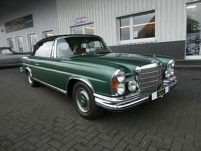Usata Mercedes 280 SE 200 CV (147 kW) 1970 Verde Cabrio